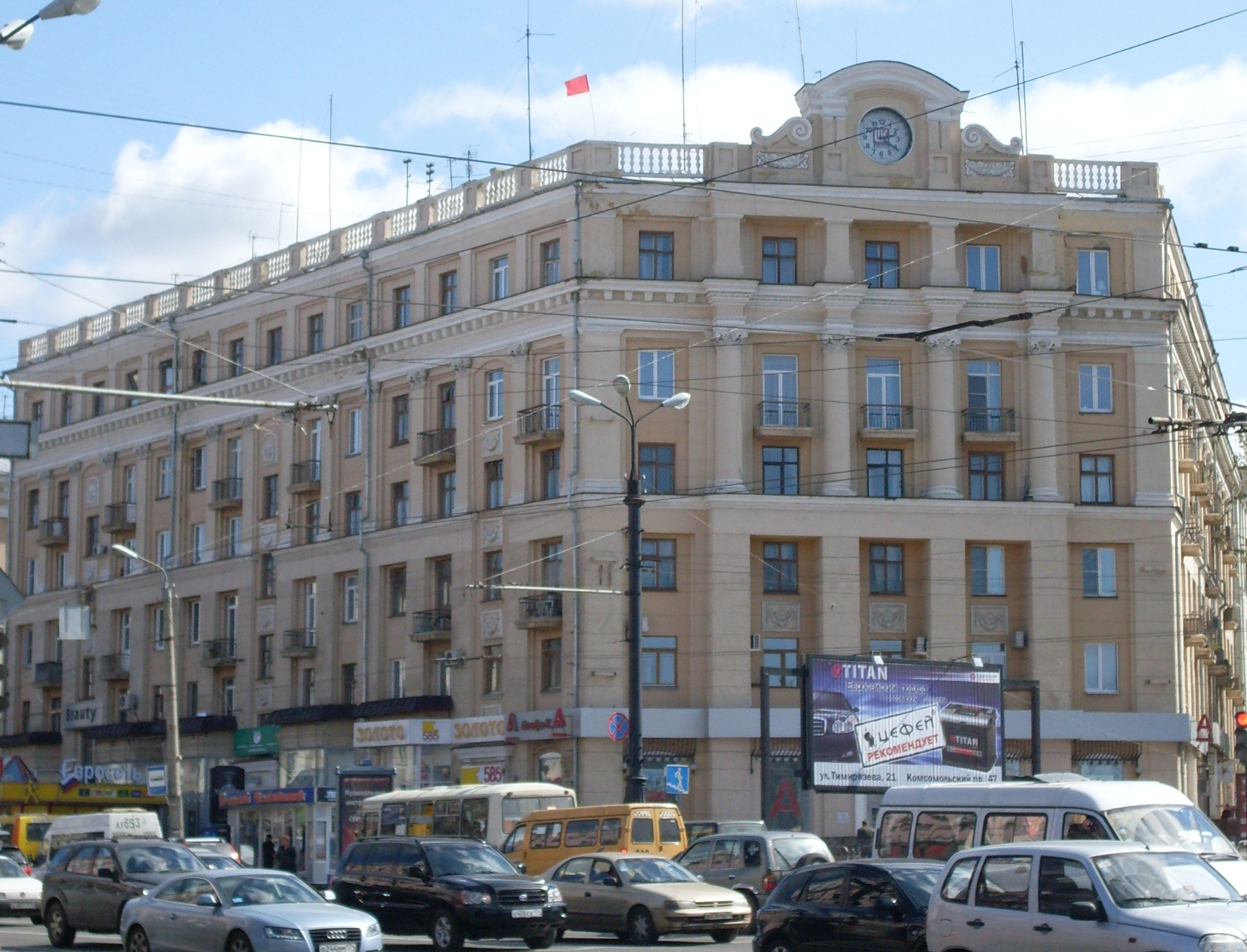Площадь революции Челябинск ритм