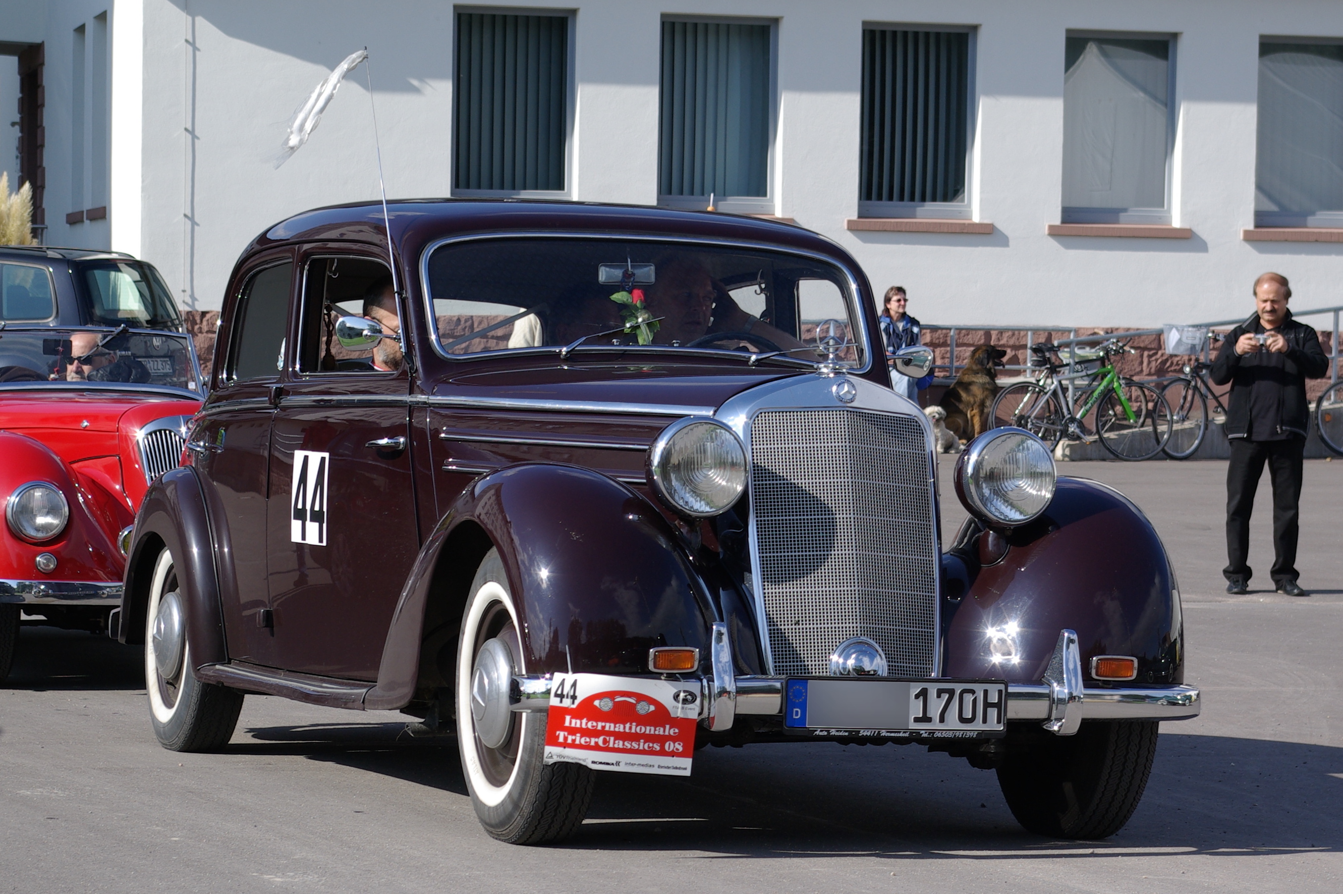 File:Mercedes-Benz W203 C 230 Iridium Silver (1).jpg - Wikimedia