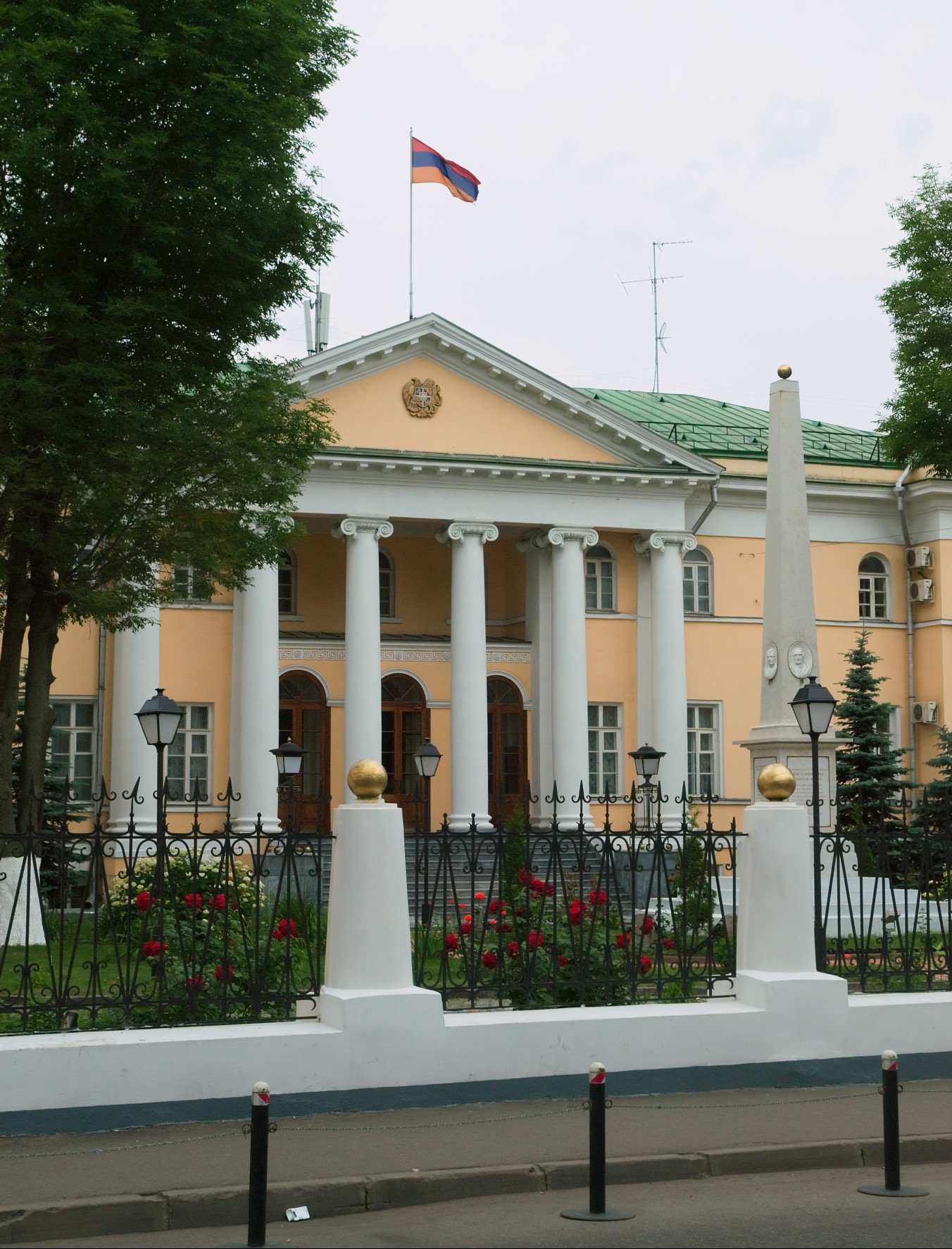 Московский Инсти... Московский Инсти...