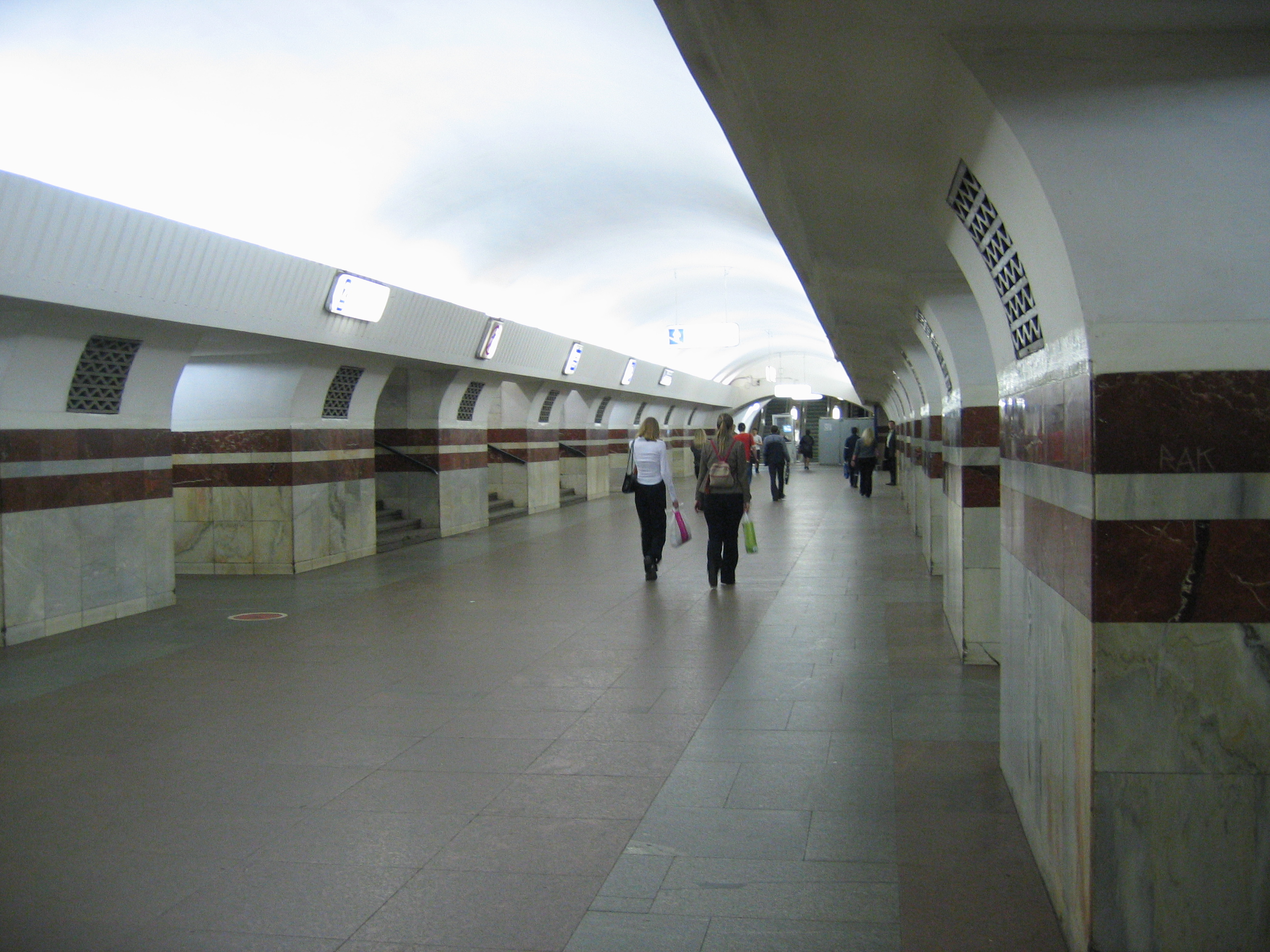 метро таганская радиальная