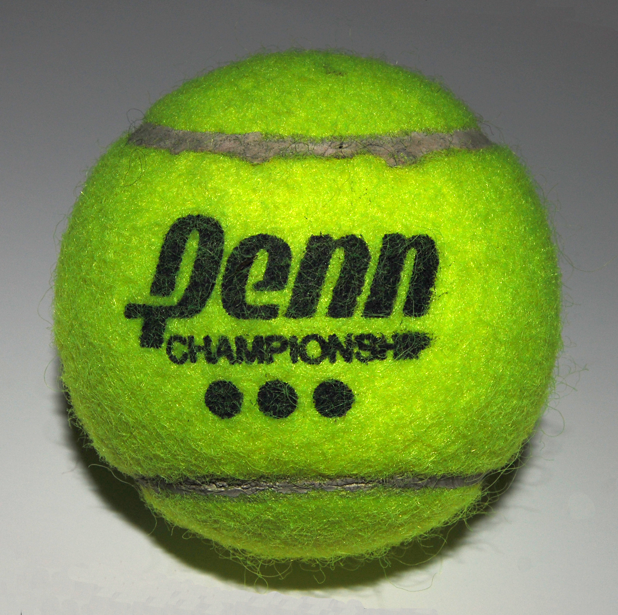 Теннисный мяч. Отскок теннисного мяча. Теннисные термины. Теннисные мячики разновидности. Первый теннисный мяч