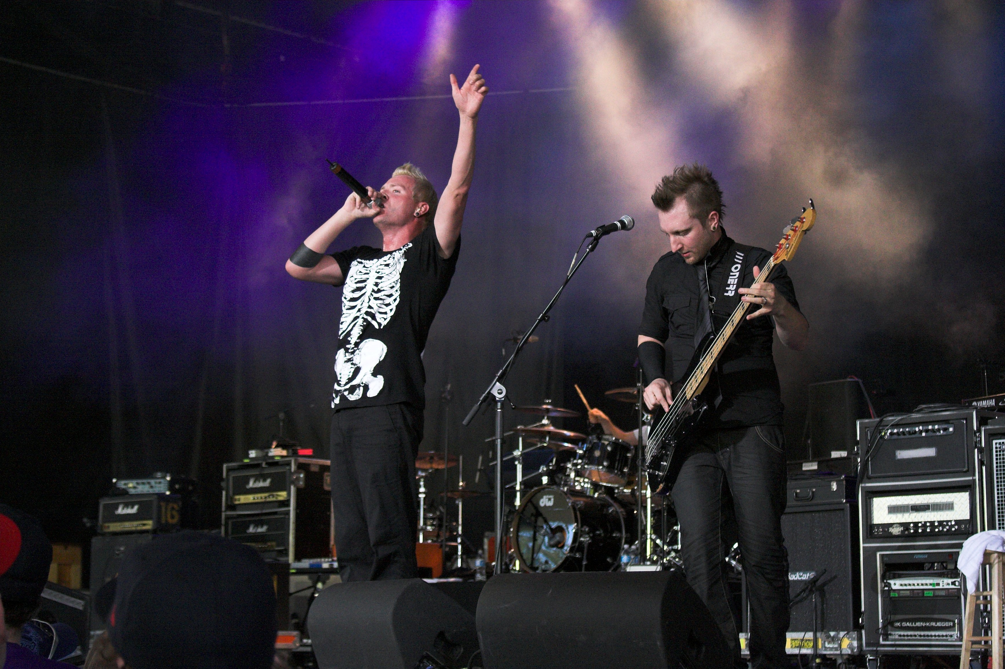 8tracks radio thousand foot krutch pot 8tracks radio thousand foot krutch pot