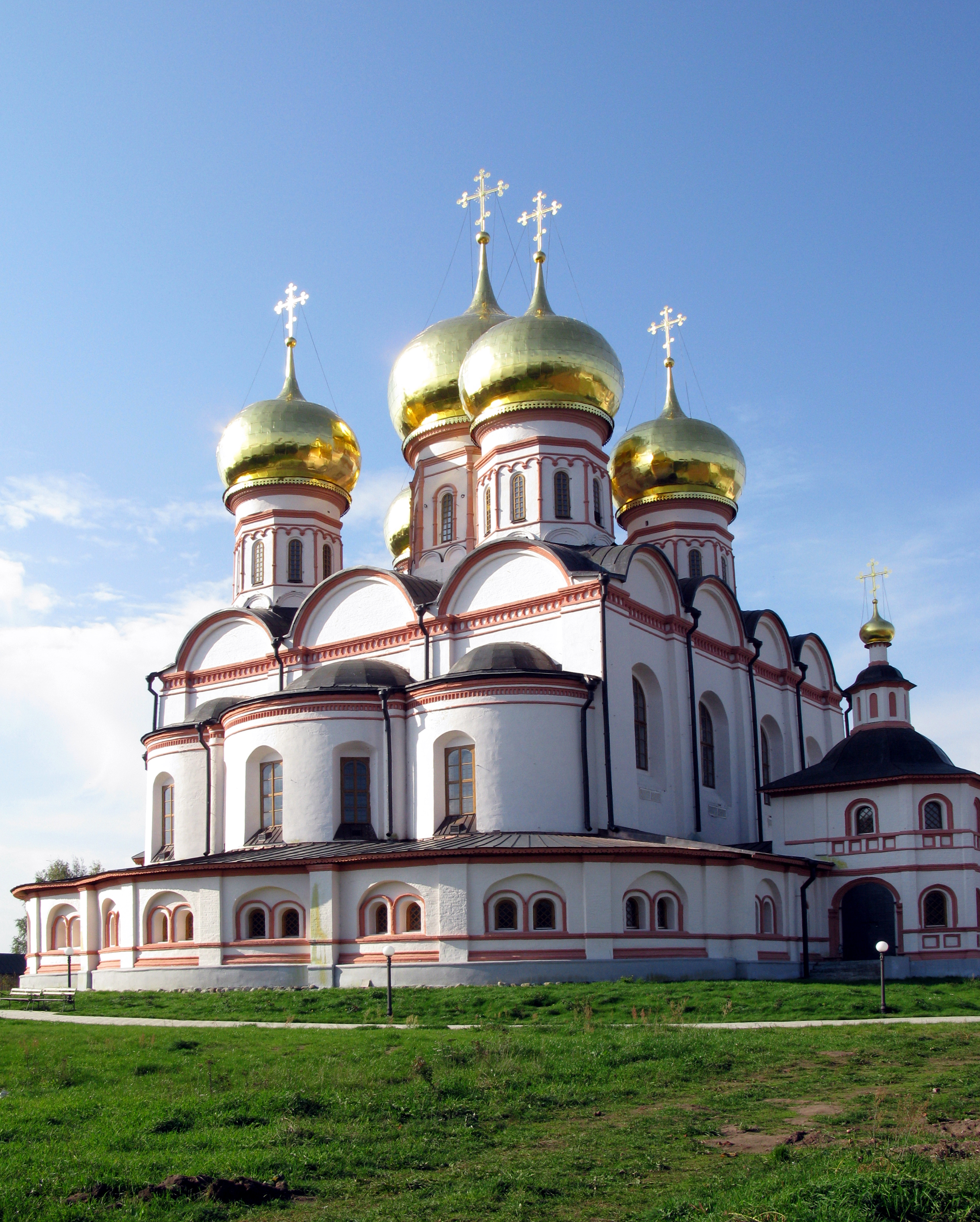 Величайшие соборы россии. Валдайский Иверский монастырь храмы.